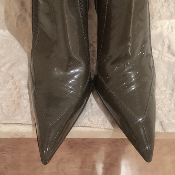 PRADA Grey Patent Leather Ankle Boots sz 6 - Picture 4 of 9